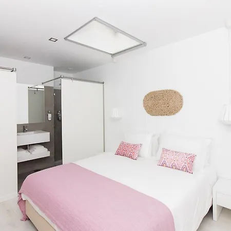 Guest house Maca House Azenhas do Mar